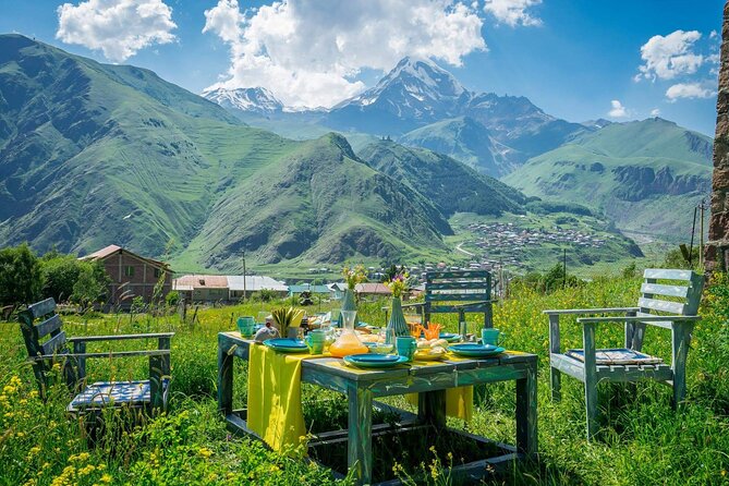 KAZBEGI GUDAURI ANANURI One day group tour From Tbilisi! - The Charm of Stepantsminda and Its Historic Significance