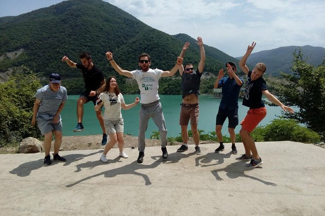 Kazbegi & Gudauri group tour from Tbilisi - Exploring the Ananuri Fortress and Its Architectural Marvels
