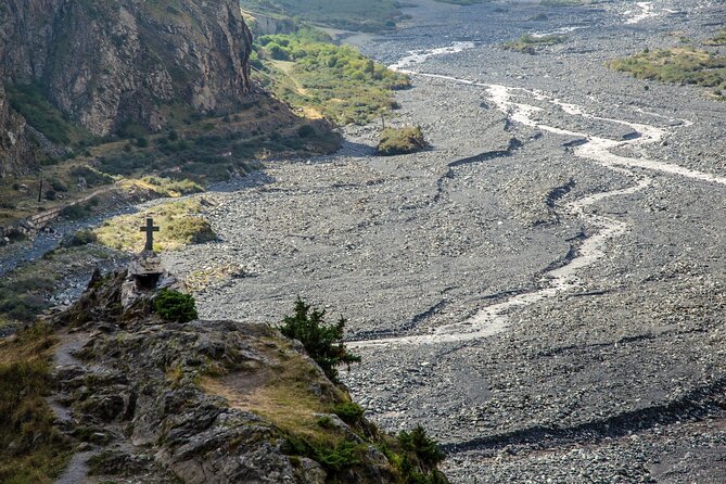 Kazbegi - Half Day Private Tour to Dariali Gorge & Waterfalls - Gveleti Waterfalls: Natural Beauty and Relaxation