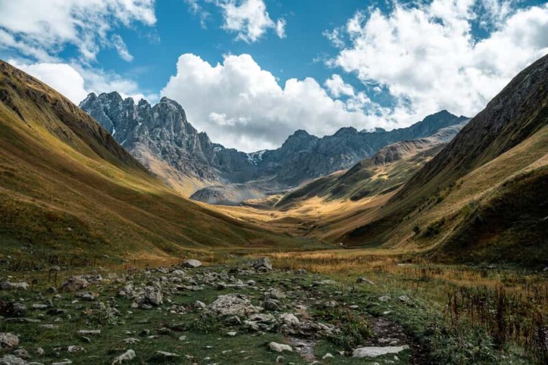 Kazbegi: Juta Valley Day Trip with 4WD Transport - Exploring the Majestic Juta Valley on a Scenic Day Trip