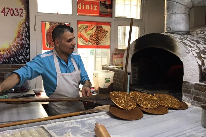 Kebab Crawl Istanbul - The Sweet Finish: Künefe and Turkish Beverages