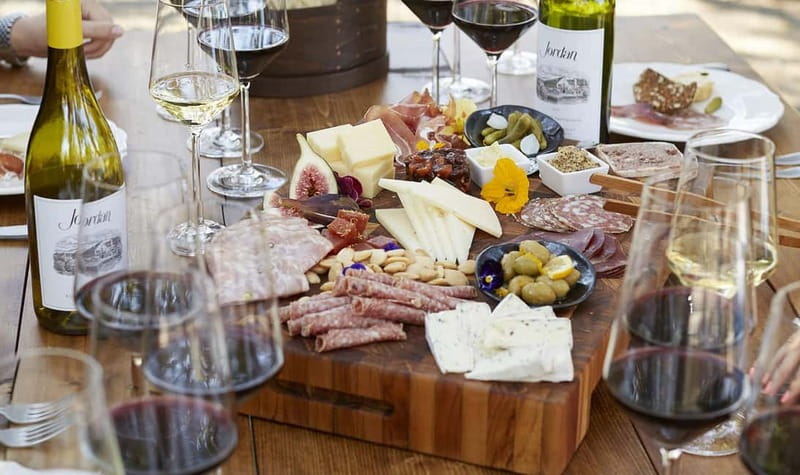 Kefalonia: Argostoli Walking Tour with Wine Tasting - Explore Argostoli with a 4-Hour Guided Walking Tour and Wine Tasting