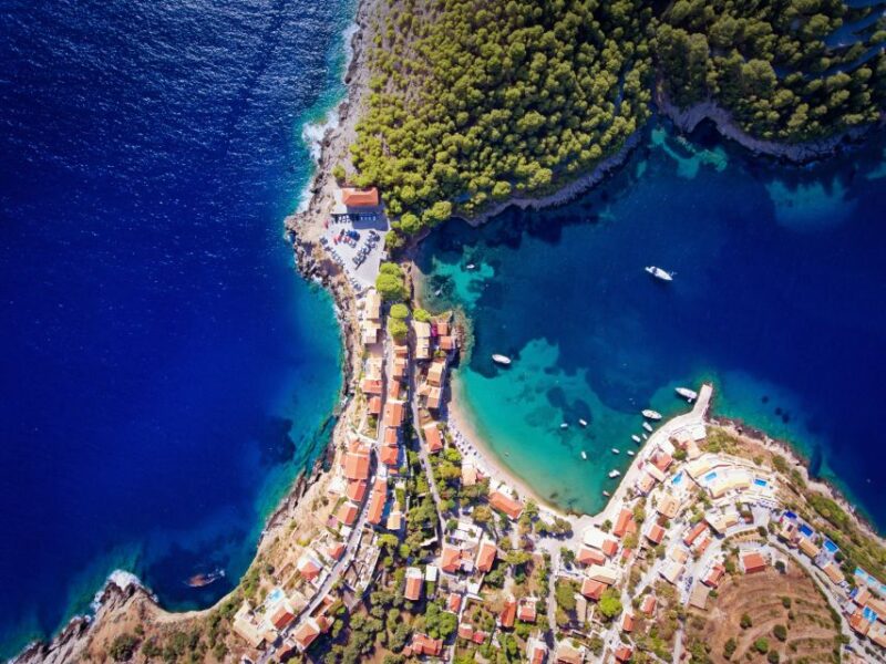 Kefalonia: Assos and Fiscardo Island Day Tour - Fiscardo: The Elegant, Cosmopolitan Harbor Town