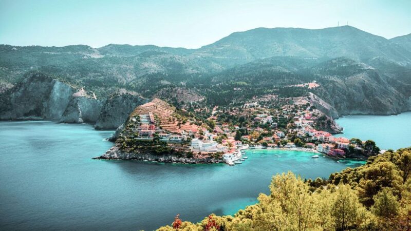 Kefalonia: Assos and Fiscardo Island Day Tour - Highlights of the Guides and Overall Experience