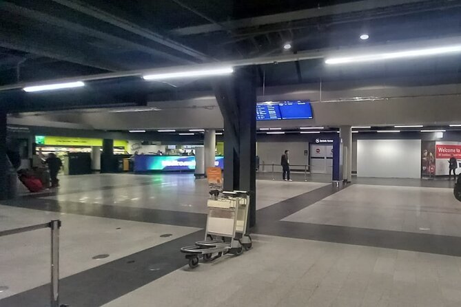 Keflavik International Airport Private Transfer To/From Reykjavik - Booking and Cancellation Policies