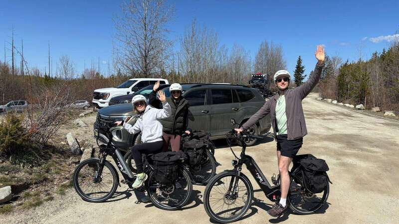 Kelowna: E-Bike Rental with In-App Navigation Guide - Customizable Routes for Personal Kelowna Exploration
