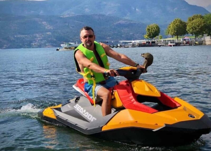 Kelowna: Jet Ski Rental - Key Points