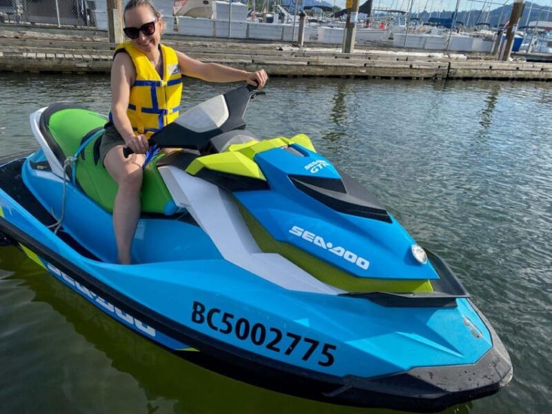 Kelowna: Jet Ski Rental - Physical Requirements and Accessibility