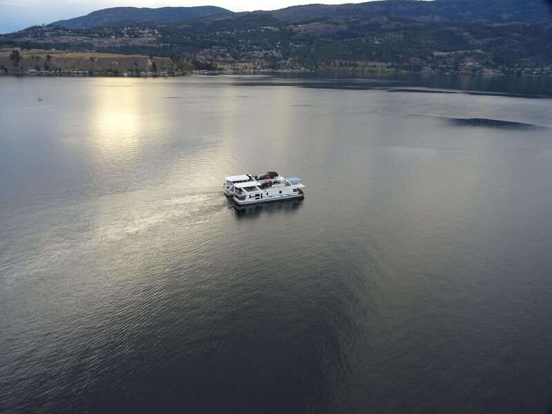 Kelowna: Okanagan Lake Afternoon Cruise - Onboard Facilities and Comfort