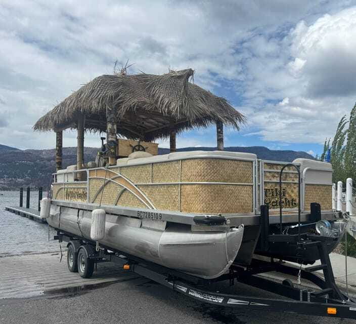 Kelowna: Tiki Party Yacht Rental - Flexible Duration and Availability