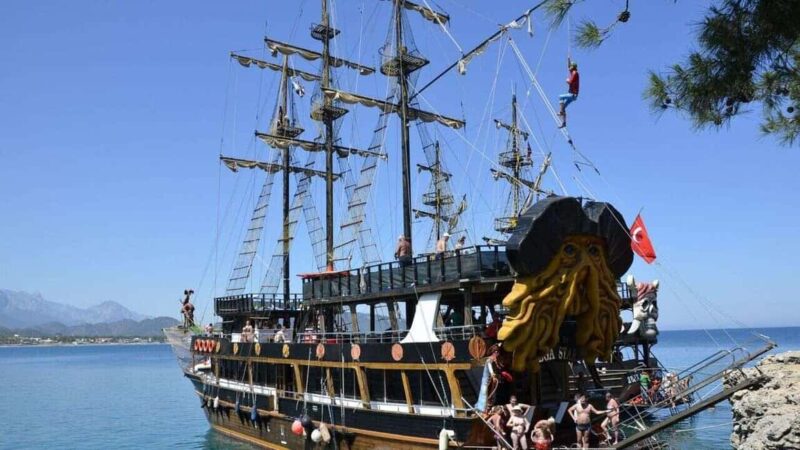Kemer Pirate Boat Trip with Hotel Transfers Option - Discovering Aquarium Bay and Marine Life