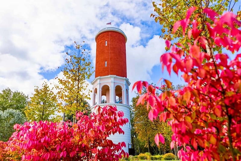 Kemeri N Park, Jurmala, Lake Melnezers & White Castle Hotel - Lake Melnezers: Latvia’s Black Water Wonder