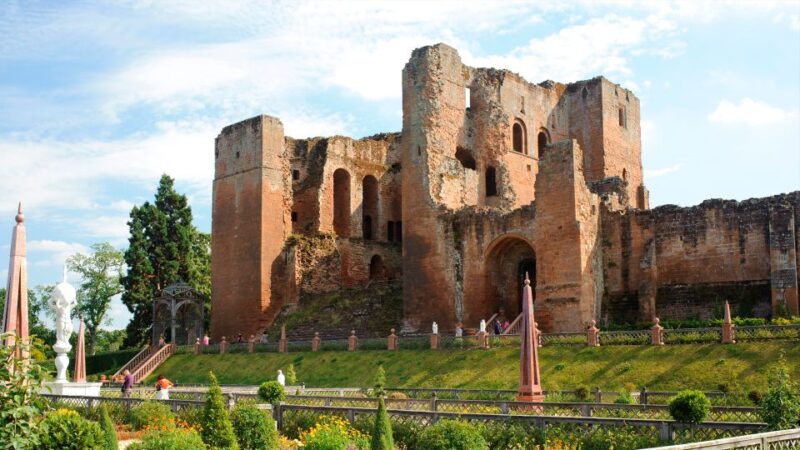 Kenilworth Castle and Elizabethan Garden Entry Ticket - Exploring the Elizabethan Garden and Its Features