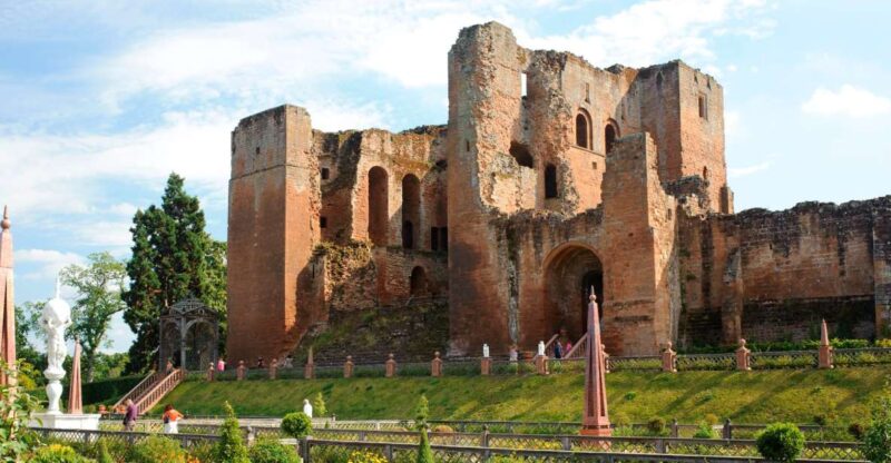 Kenilworth Castle and Elizabethan Garden Entry Ticket - Food and Refreshments at the Stables Tearoom
