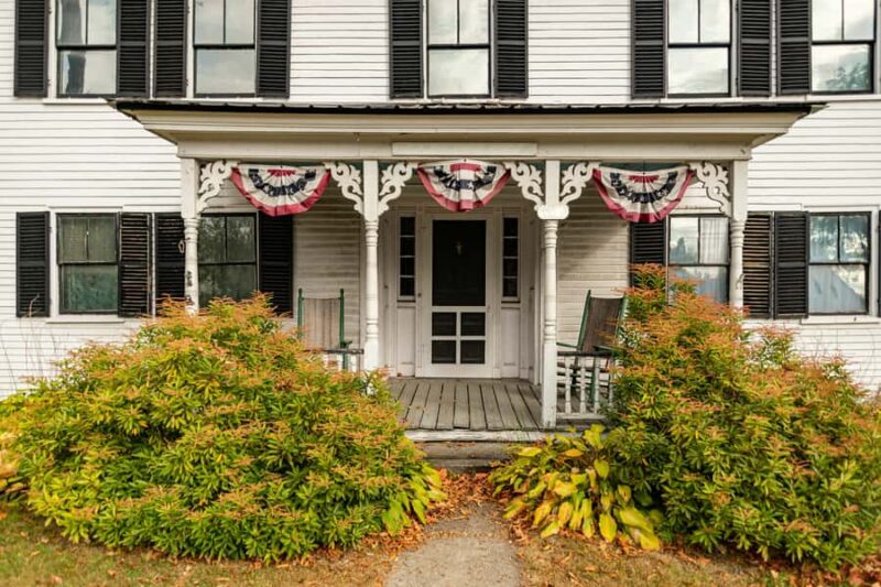 Kennebunkport: 2-Hour Historical Walking Tour - Walking Along Maine Street and Side Streets