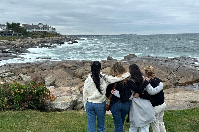 Kennebunkport, York, and Portsmouth NH Private Day Tour - Strolling Through Kennebunkport’s Charming Downtown