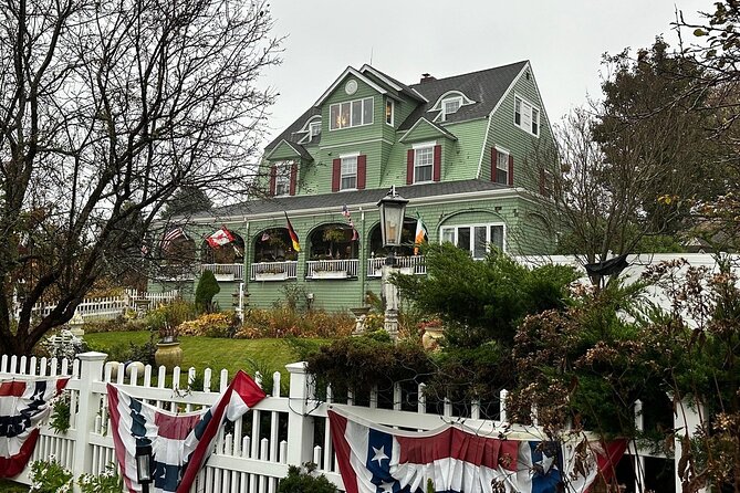 Kennebunkport, York and Portsmouth NH Private Tour - Wiggly Bridge: A Quirky Natural Attraction
