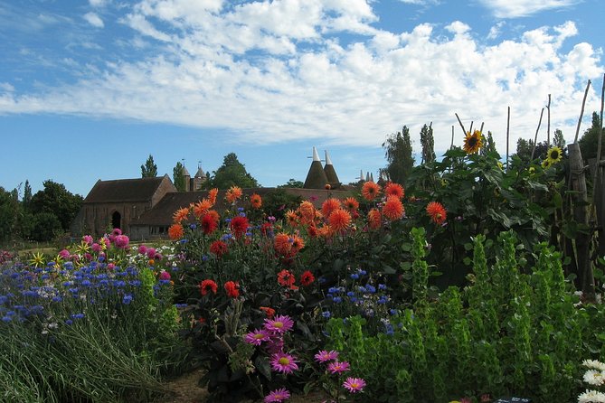 Kent; Garden of England Private Tour including Passes to 4 Sites - The Iconic White Cliffs of Dover and Its Scenic Walks