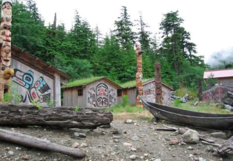 Ketchikan Shore Excursion: City Tour and Potlatch Totem Park - Starting at the Ketchikan Visitor’s Center for an Authentic Beginning