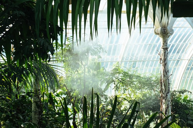 Kew Gardens, Richmond - Self-Guided Audio Tour - Practical Details: Access and Group Size