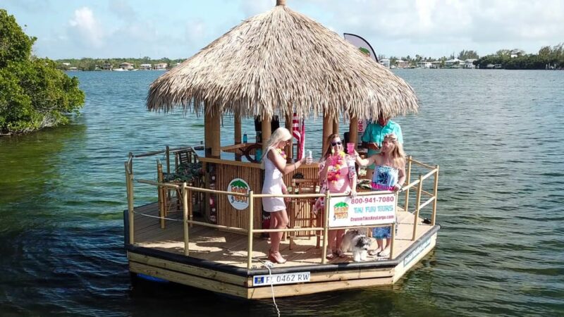 Key Largo: Cruisin' Tikis Key Largo - Day Cruise - Group Size and Booking Flexibility