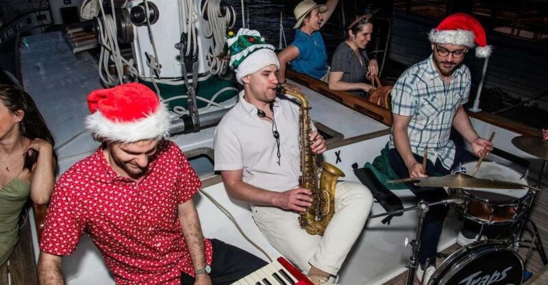 Key West: Live Christmas Holiday Music Cruise with Hot Cocoa - Flexible Cancellation and Booking Options