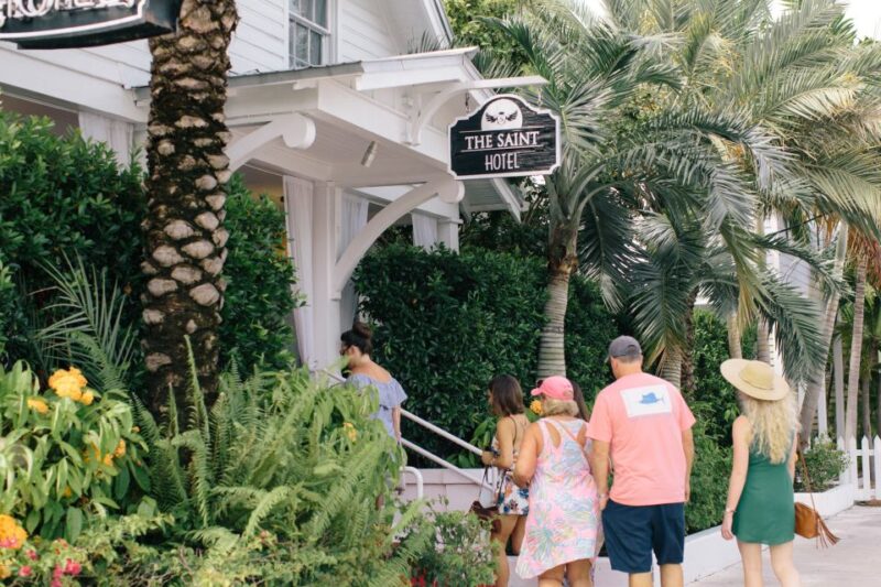 Key West: Off-Duval Cocktail Crawl - The Ideal Guest for the Off-Duval Cocktail Crawl
