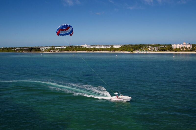 Key West Parasailing at Smathers Beach - The Parasailing Boat Experience