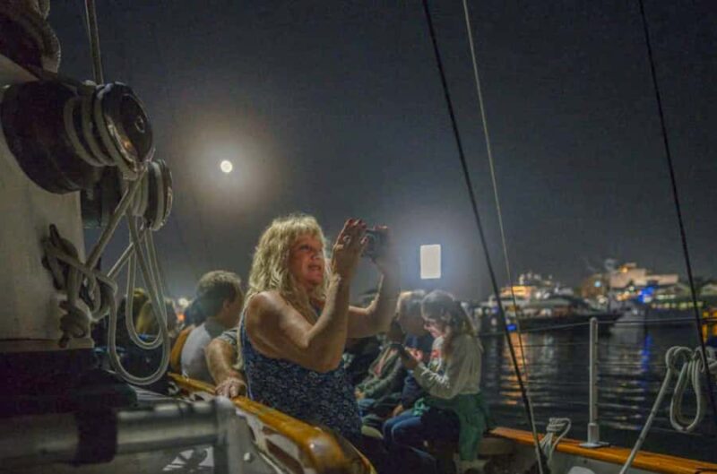 Key West: Schooner America 2.0 Ghost Stories Night Sail - Setting Sail from William Street for a Mysterious Night Experience