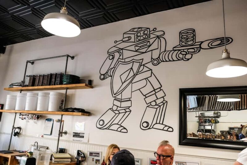 Key West: Southernmost Sweet Treat Tour Through Old Town - The Guide: Knowledgeable and Engaging