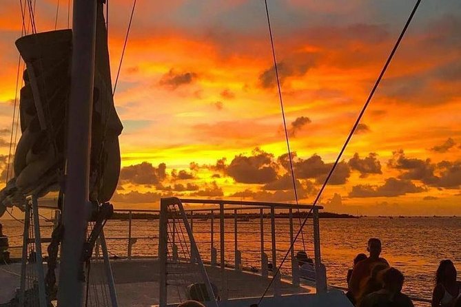 Key West Sunset Sail with Live Music, Drinks and Appetizers - Sunset Views and Iconic Scenery