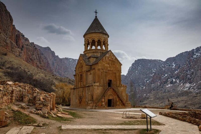 Khor Virap and Noravank Monasteries Tour - Exploring Khor Virap and Its Views of Mount Ararat