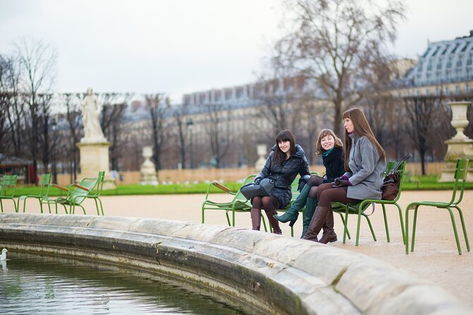 Kickstart Paris Private Tour. City Highlights for Newcomers - Strolling through Jardin des Tuileries