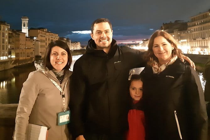 Kid-Friendly Florence Tour by Night with Gelato & Pizza - Key Points