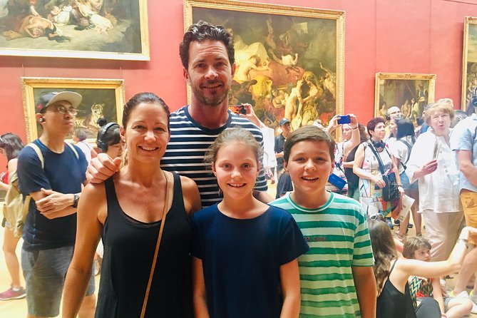 Kid Friendly Private Paris Louvre Tour with Tickets - Key Points