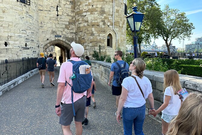 Kid-Friendly Private Tower of London Tour with Blue Badge Guide - Comparing This Tour to Other Experiences