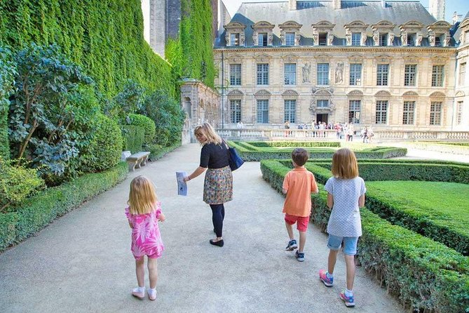 Kids and Families Marais Private Tour in Paris including Jewish Quarter - The Guide: Knowledgeable and Engaging