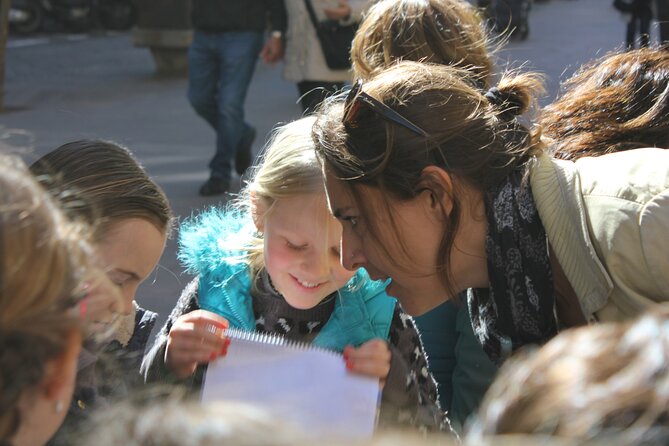Kids & Family private guided Dragon Tour in Barcelona - The Final Stop: La Rambla and the Dancing Dragon