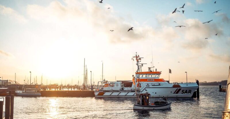 Kiel: City Highlights Express Walking Tour with a Local - Key Points