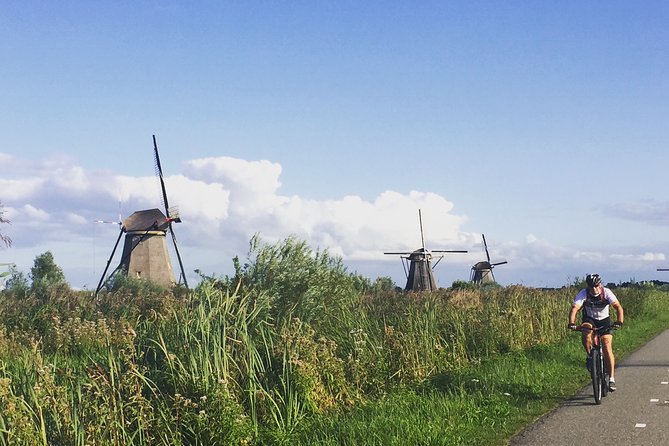Kinderdijk Area Cycling Tour - The Waterbus Return and Flexibility in Ticket Options