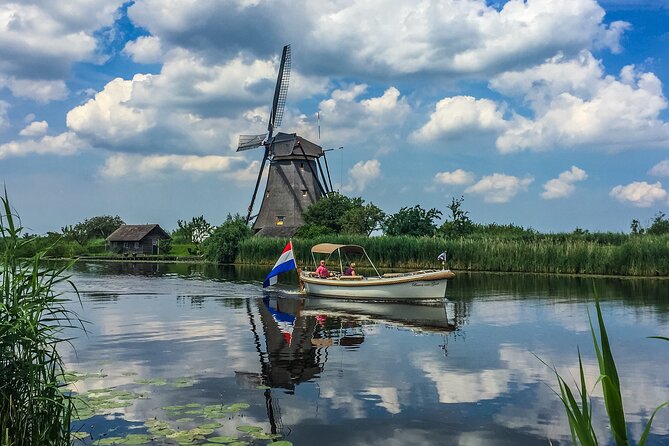 Kinderdijk Bike Tour - Starting Point: Water Taxi at Willemskade in Rotterdam