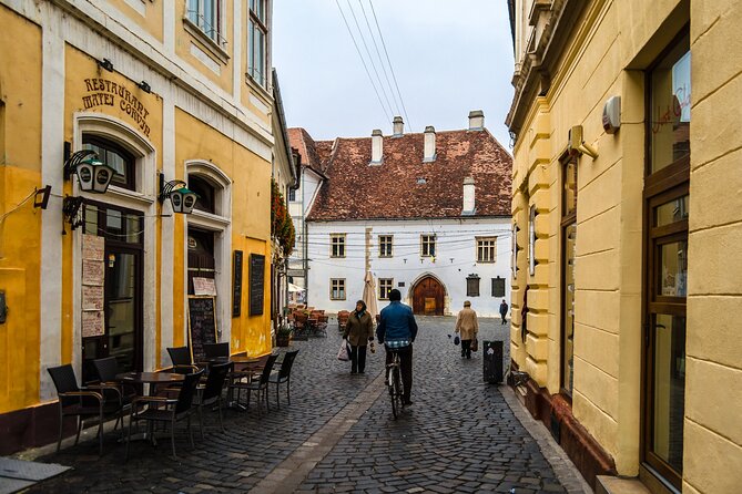 King Matia Secret Treasure Exploration Game in Cluj-Napoca - The Best Suited Audience for This Tour