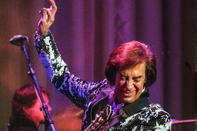 King of Diamonds: The Neil Diamond Tribute Show in Las Vegas - The Venue: Pros and Cons