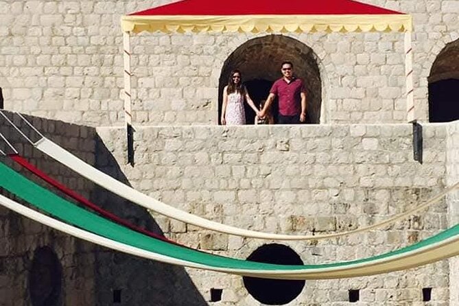 Kings Lending Expedition Private Game of Thrones Tour - Final Photo Opportunity on the Iron Throne