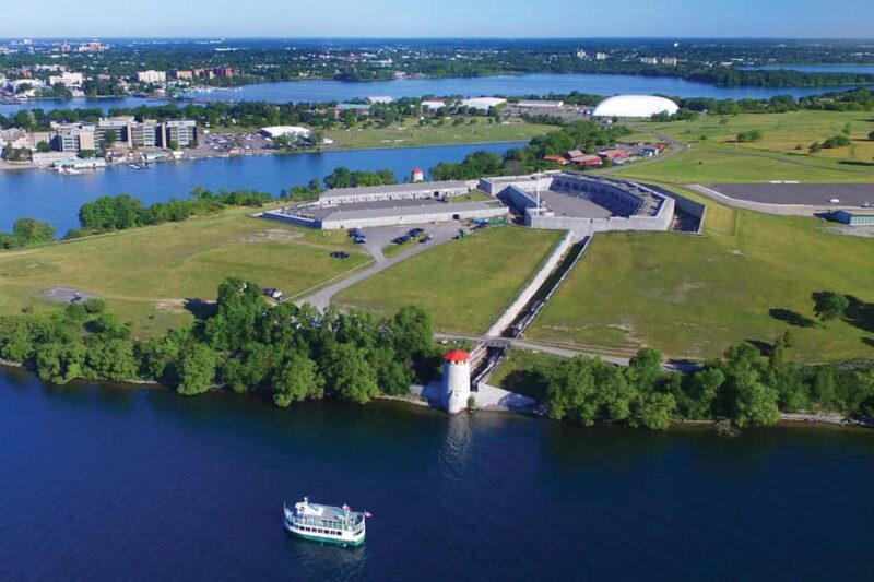 Kingston: Waterfront Shipwreck Cruise with Guide - Key Points