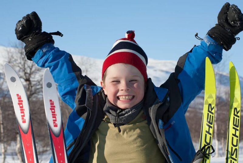 Kiruna: Cross-Country Skiing Tour with a Guide - Exploring the Arctic Landscape with a Local Guide