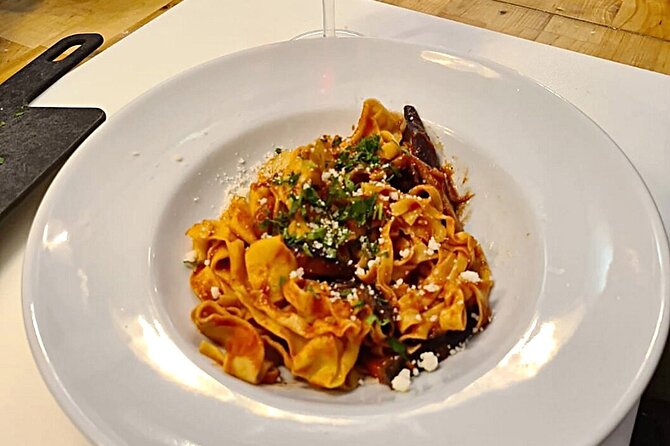 Kitchen of Mamma: Pasta Cooking Class with market visit in Rome - Practical Details: Meeting Point, Group Size, and Accessibility