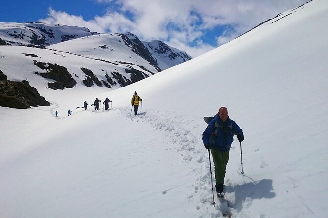 Kjerag Low-Season Hike + Packed Lunch - Early Morning Pickup and Scenic Drive from Stavanger
