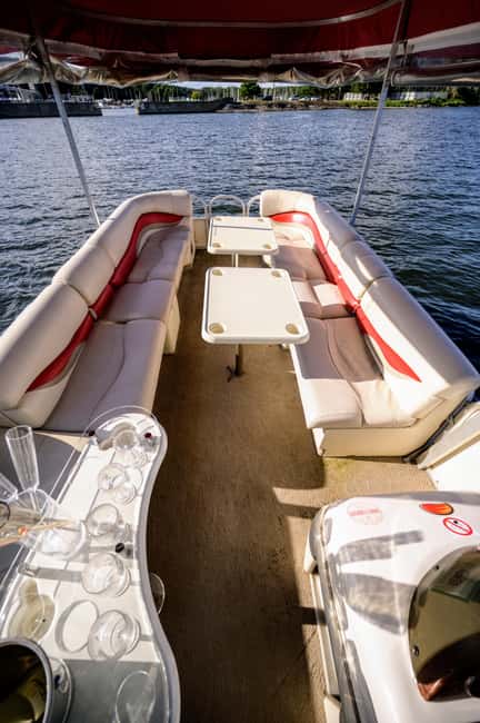 Klaipeda/Vilnius/Kaunas: Private Boat Party - Celebrate on the Water with a Private Boat Party in Vilnius County