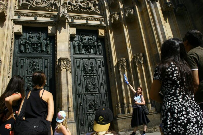 Klara's Prague Castle private tour - Strolling Down Golden Lane: Crafts, Legends, and Colorful Houses